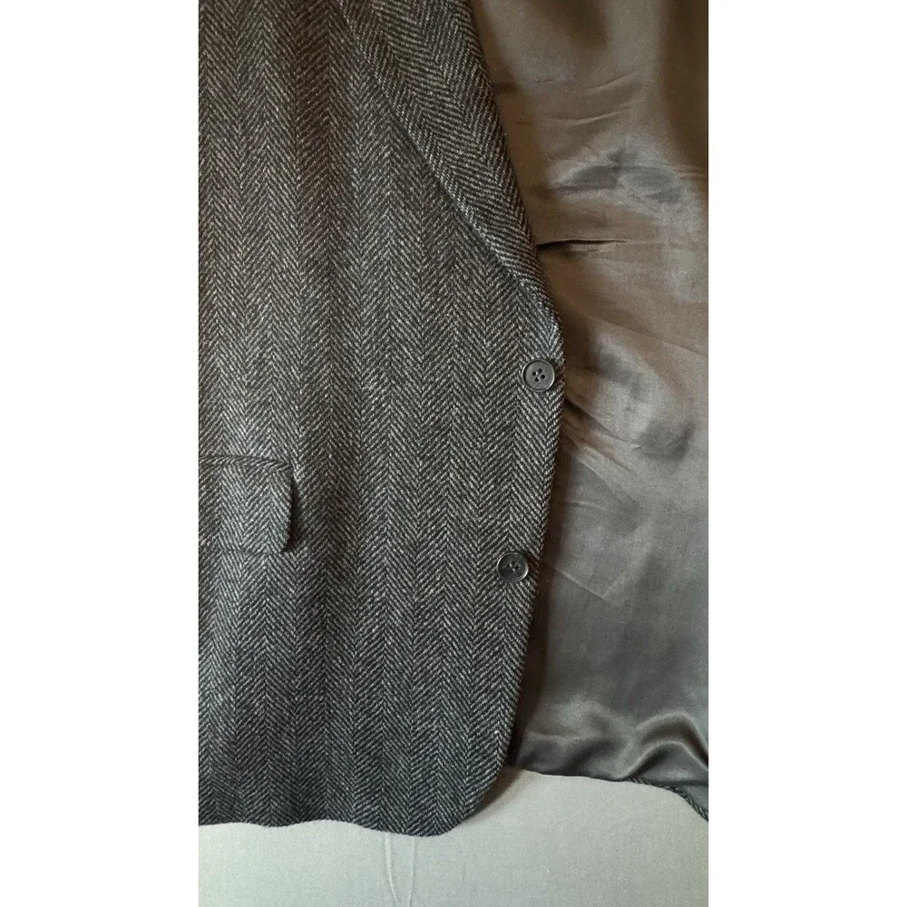 Men's Stafford Suit Jacket 100% Wool Gray Herringbone Size 48S